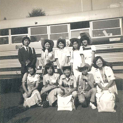 1975年中学１年でラボ国際交流でネブラスカ州へ（前列中央が筆者）