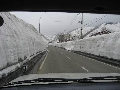 雪の道路