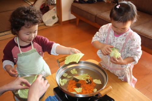 こまかくちぎろうよー。