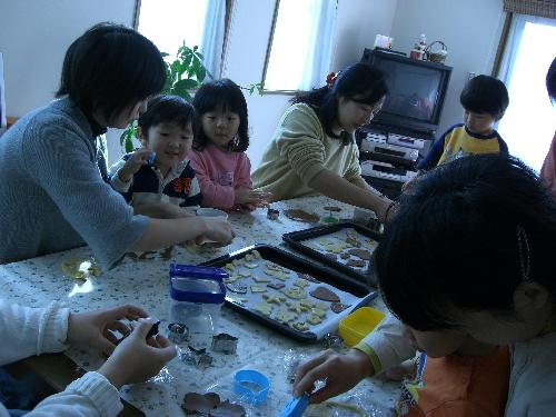 「ぐりとぐらのおきゃくさま」クッキー作り