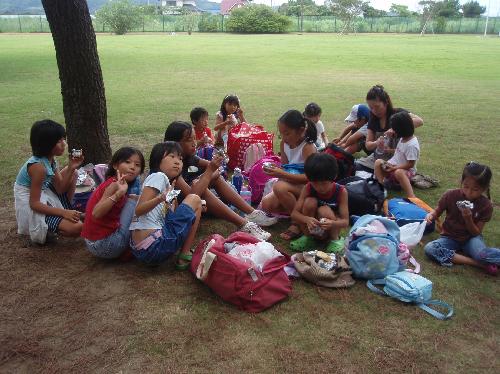 平内パーティの人々