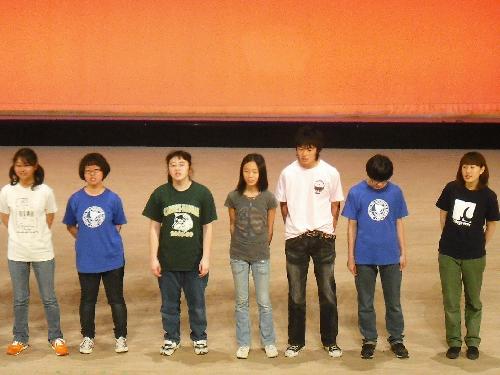 激励隊の仲間たち