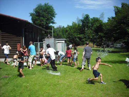 water balloon fight 2011