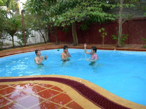 カンボジアプール