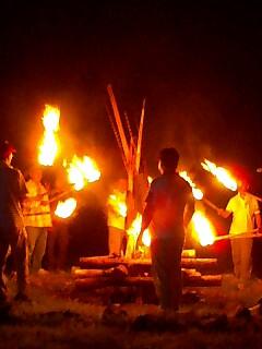 キャンプファイヤー隊