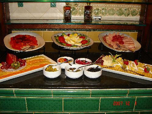 canadaルイーズ城での朝食１