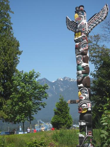 トーテンポール。カナダ、バンクーバーにて。